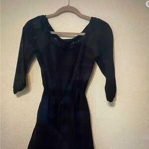 Women’s Abercrombie & Fitch black romper. 3/4 length sleeve